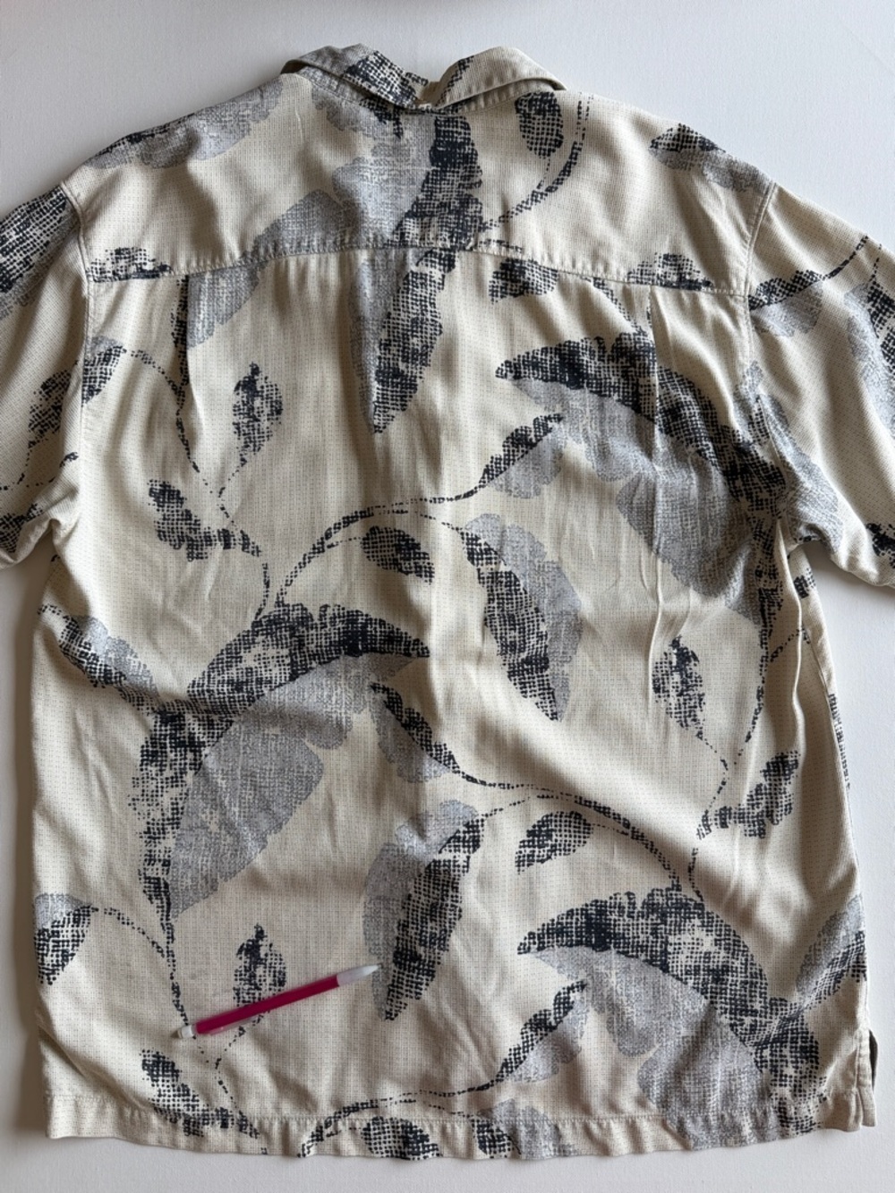 Tommy Bahama Silk Hawaiian Shirt Cream Leaf Print Camp Button Down L - Picture 12 of 14